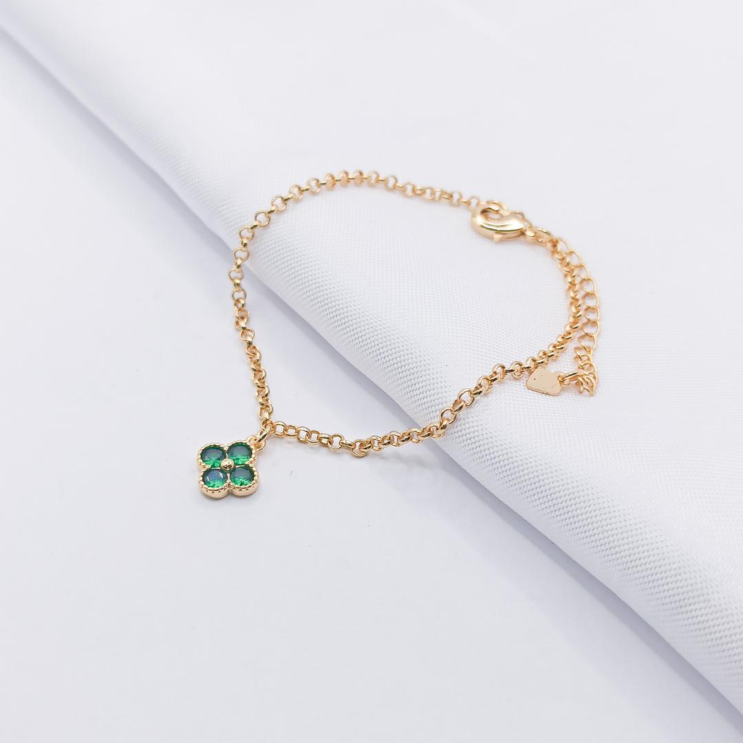 PULSEIRA DOURADA ELO PORTUGUÊS COM TREVO VERDE