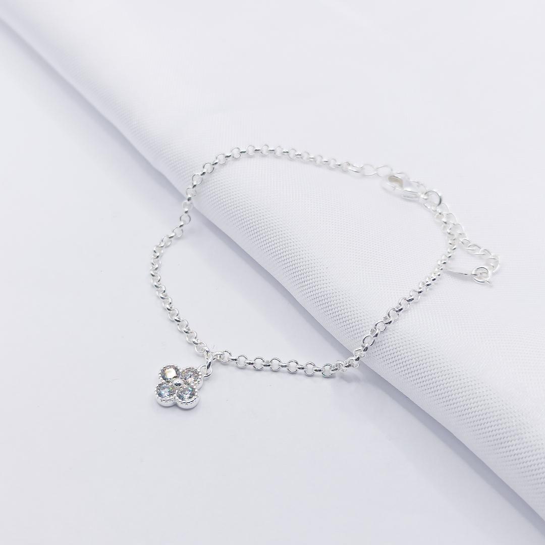 PULSEIRA PRATA ELO PORTUGUÊS COM TREVO CRISTAL