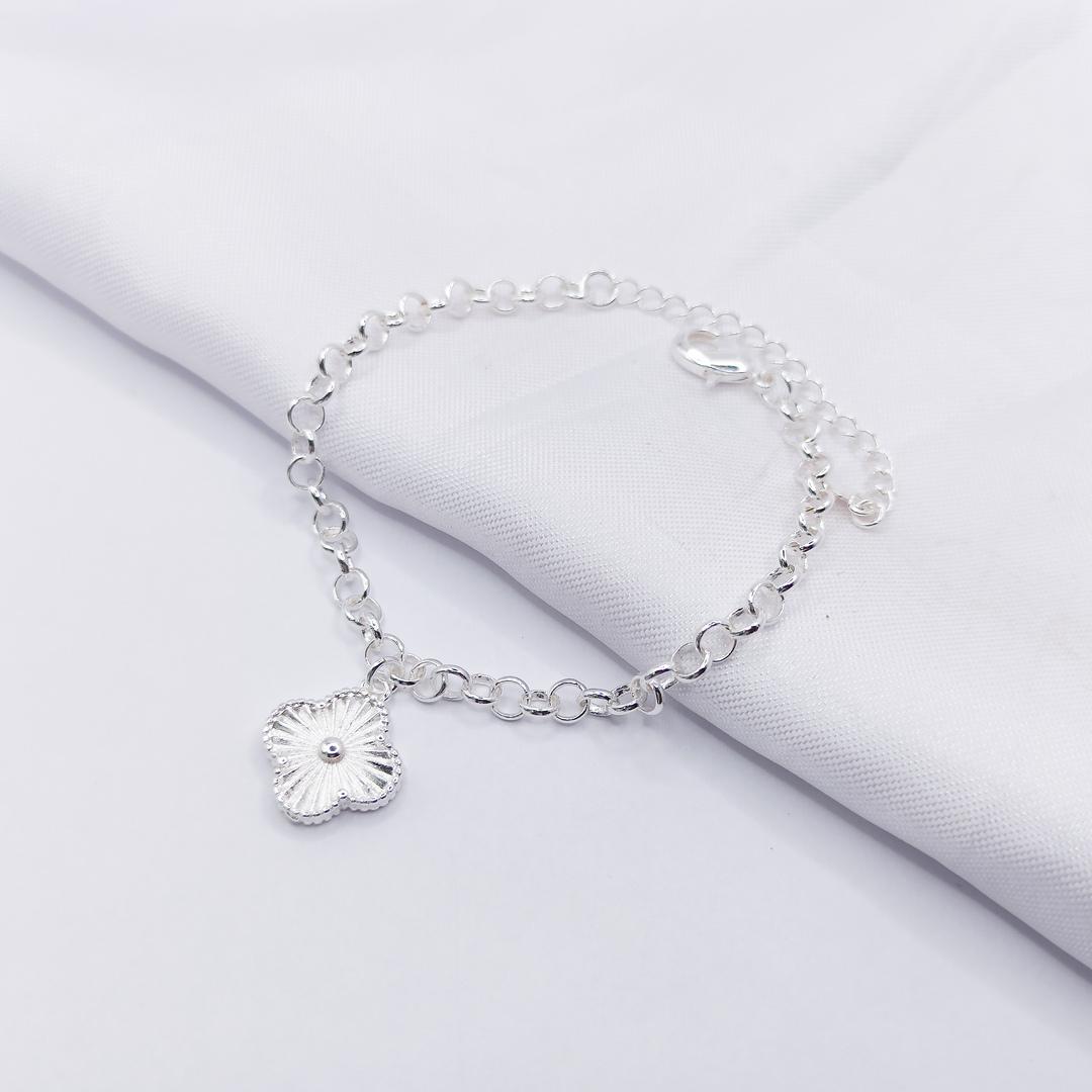 PULSEIRA PRATA ELO PORTUGUÊS INSPIRAÇÃO TREVO VAN CLEEF PLISSADO