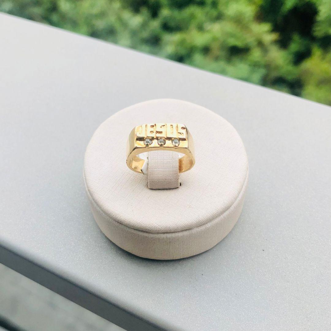 ANEL DOU JESUS LISO CRAVEJADO COM MICROZIRCONIA