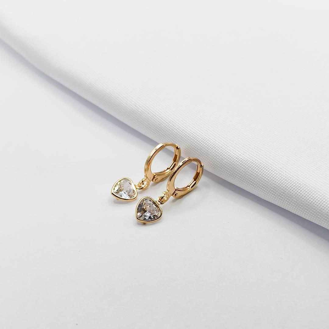 BRINCO DOURADO ARGOLINHA CLICK COM PONTO DE LUZ CORAÇÃO G