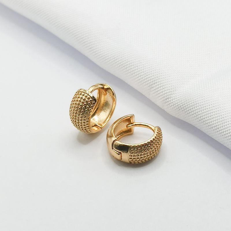BRINCO DOURADO ARGOLINHA CLICK ROBUSTA TEXURIZADA