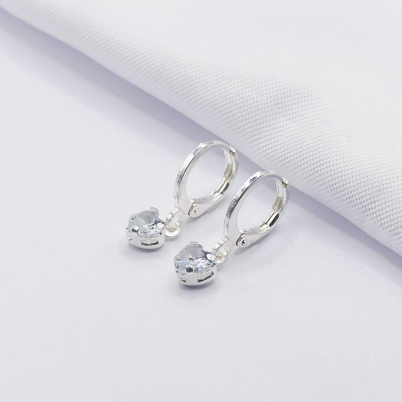 BRINCO PRATA ARGOLINHA CLICK COM CORAÇÃO CRISTAL M