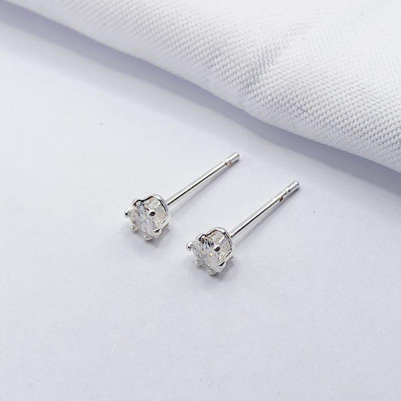 BRINCO PRATA CORAÇÃO CRISTAL M
