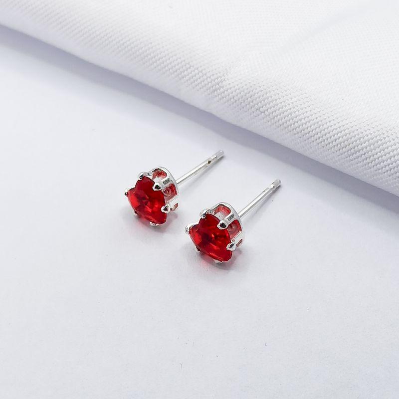BRINCO PRATA CORAÇÃO VERMELHO G