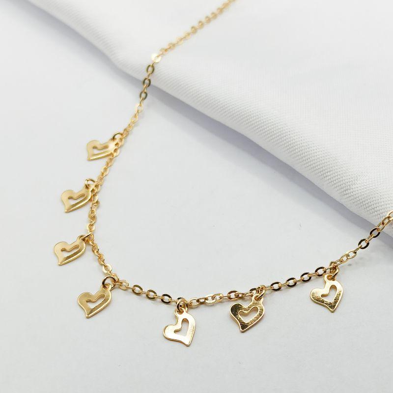 GARGANTILHA DOURADA CHOKER CORAÇÕES VAZADOS 40CM