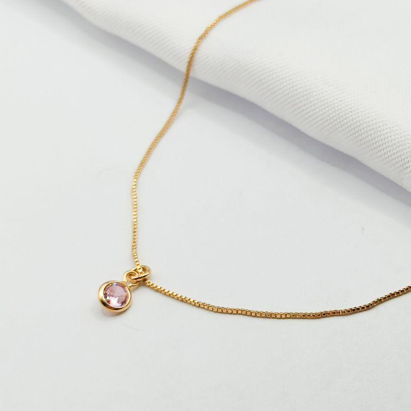 GARGANTILHA DOURADA CHOKER PONTO DE LUZ ROSA 40CM