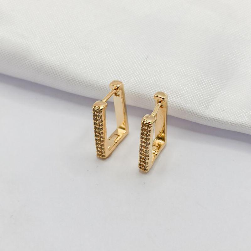 BRINCO DOURADO ARGOLINHA CLICK RETANGULAR DUAS FILEIRAS ZIRCÔNIA