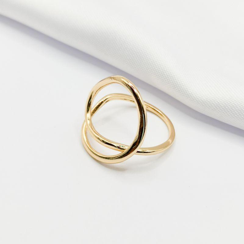 ANEL DOURADO ORGÂNICO ENTRELAÇADO