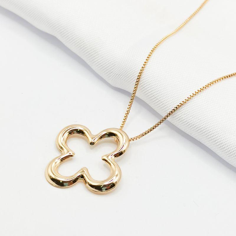 GARGANTILHA DOURADA INSPIRAÇÃO TREVO VAN CLEEF VAZADO 45CM