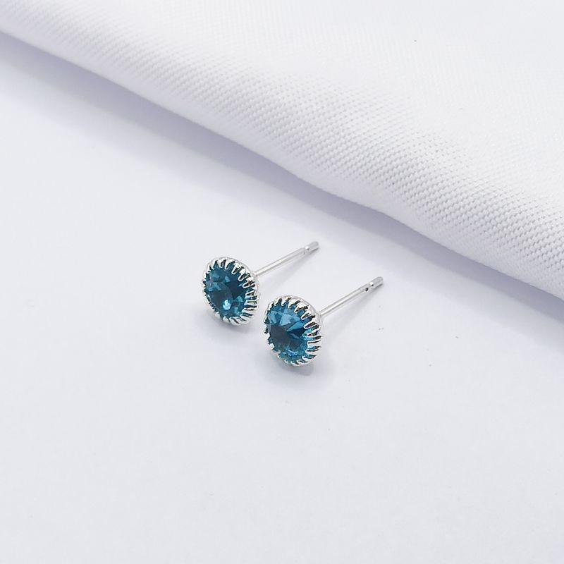 BRINCO PRATA PONTO DE LUZ AZUL GARRA TRABALHADA