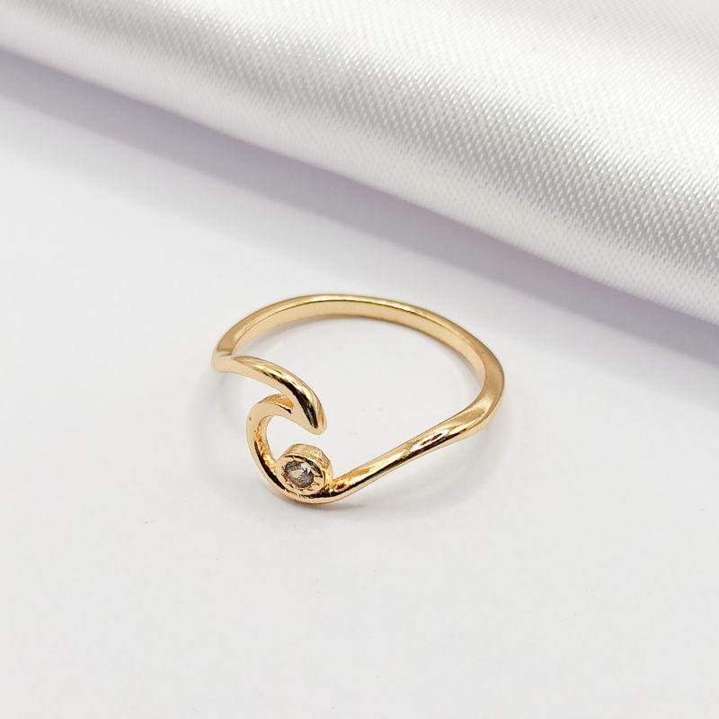 ANEL DOURADO FIO IRREGULAR COM PONTO DE LUZ