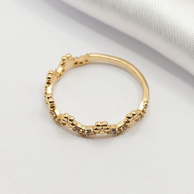 ANEL DOURADO FLORZINHA E ZIRCÔNIA