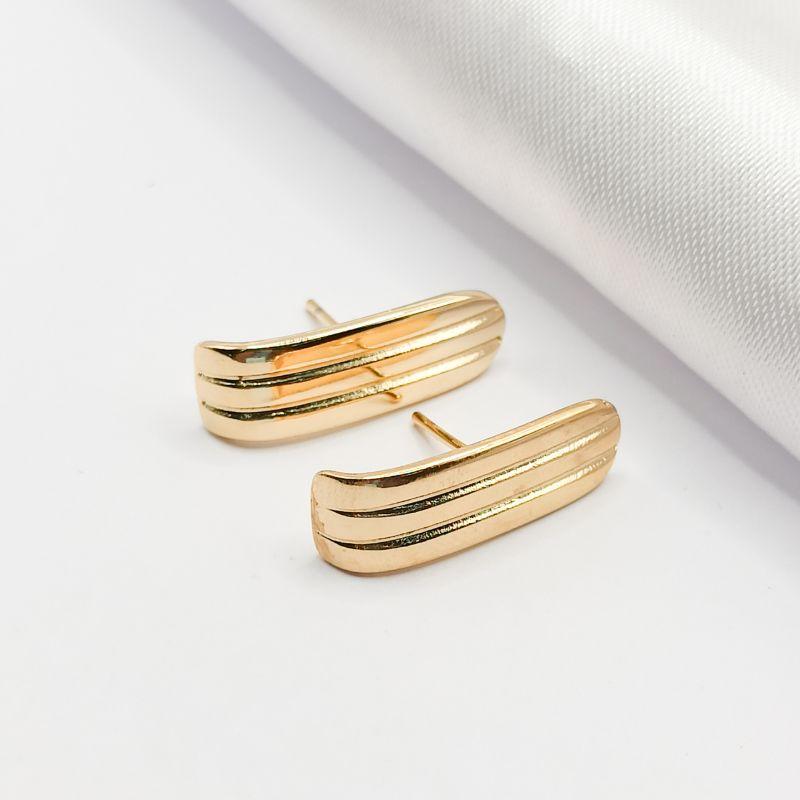 BRINCO DOURADO CHAPA CANELADA LISA