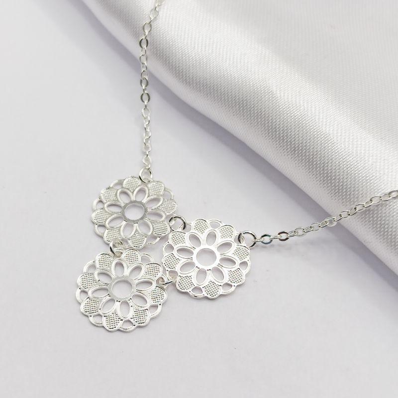 GARGANTILHA PRATA CHOKER 3 MANDALAS 40CM