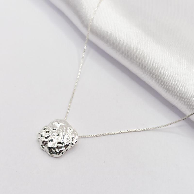 GARGANTILHA PRATA ORGÂNICA AMASSADO CÔNCAVA 45CM