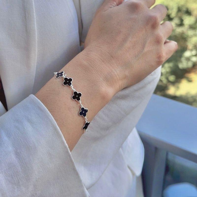 Pulseira Prata Trevos Preto Resinados