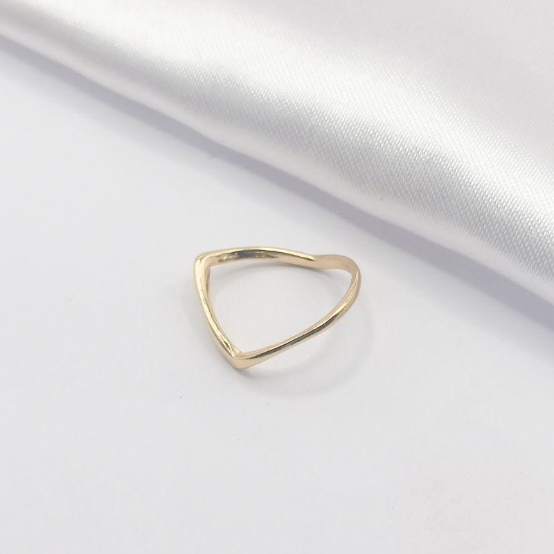 ANEL DOURADO FIO LISO IRREGULAR