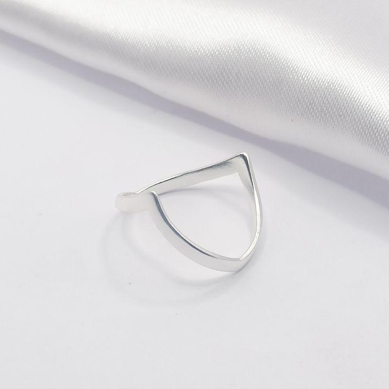ANEL PRATA FIO LISO IRREGULAR V