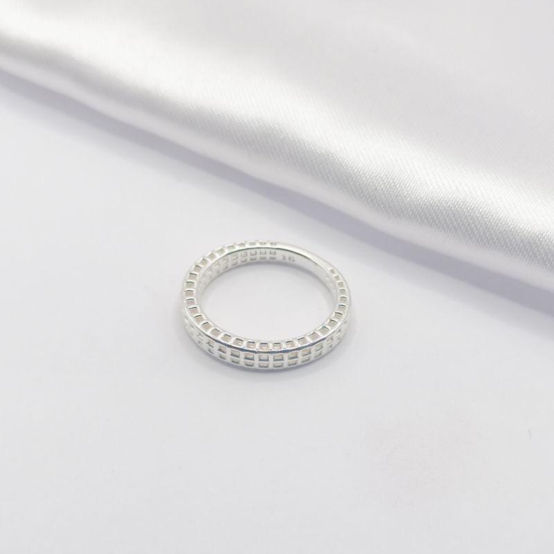 ANEL PRATA VAZADINHO