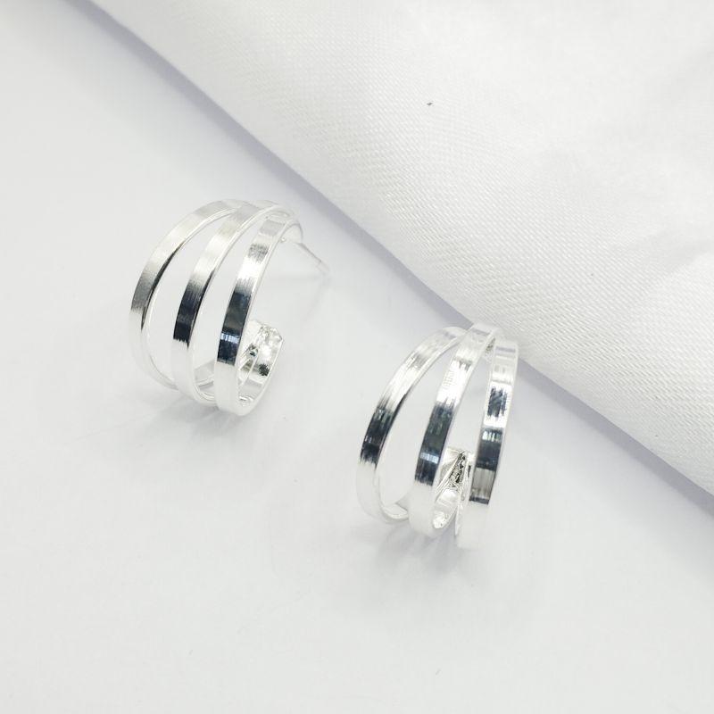 BRINCO PRATA ARGOLA TRÊS FIOS