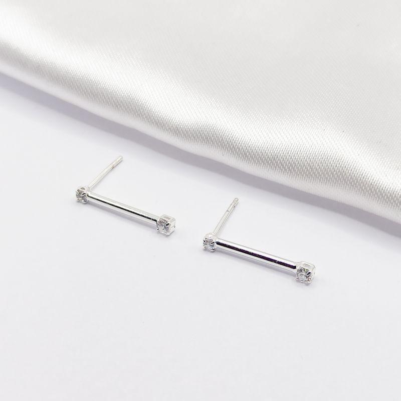 BRINCO PRATA PALITO COM 2 PONTOS DE LUZ