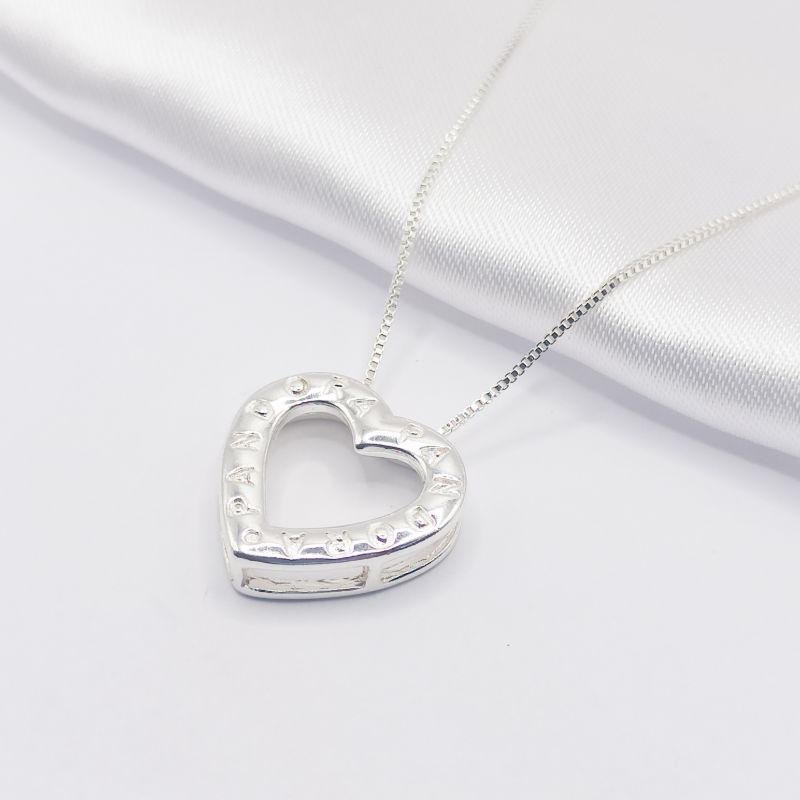 GARGANTILHA PRATA CORAÇÃO VAZADO INSPIRAÇÃO PANDORA 45CM