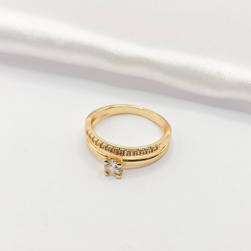 ANEL DOURADO DOIS FIOS COM PONTO DE LUZ E FILEIRA CRAVEJADA