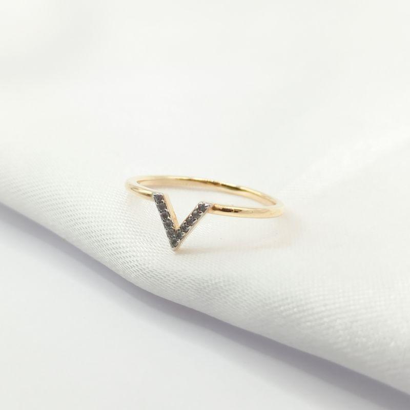 ANEL DOURADO V CRAVEJADO