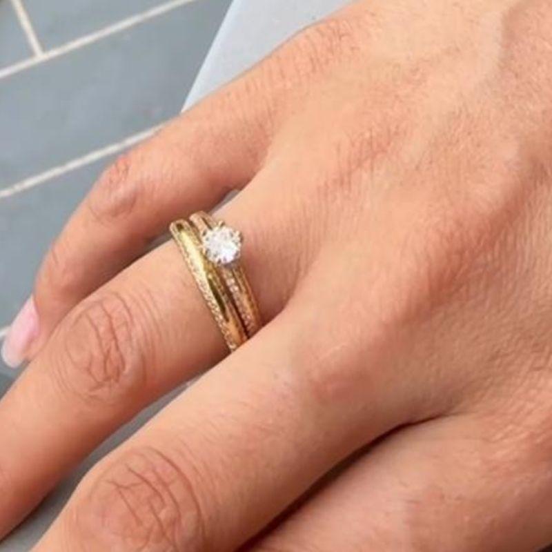 ANEL DOURADO  PONTO DE LUZ COM ZIRCÔNIAS