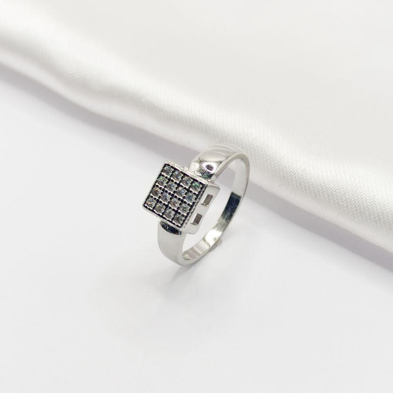 ANEL RÓDIO PAVÊ QUADRADO COM ZIRCÔNIAS