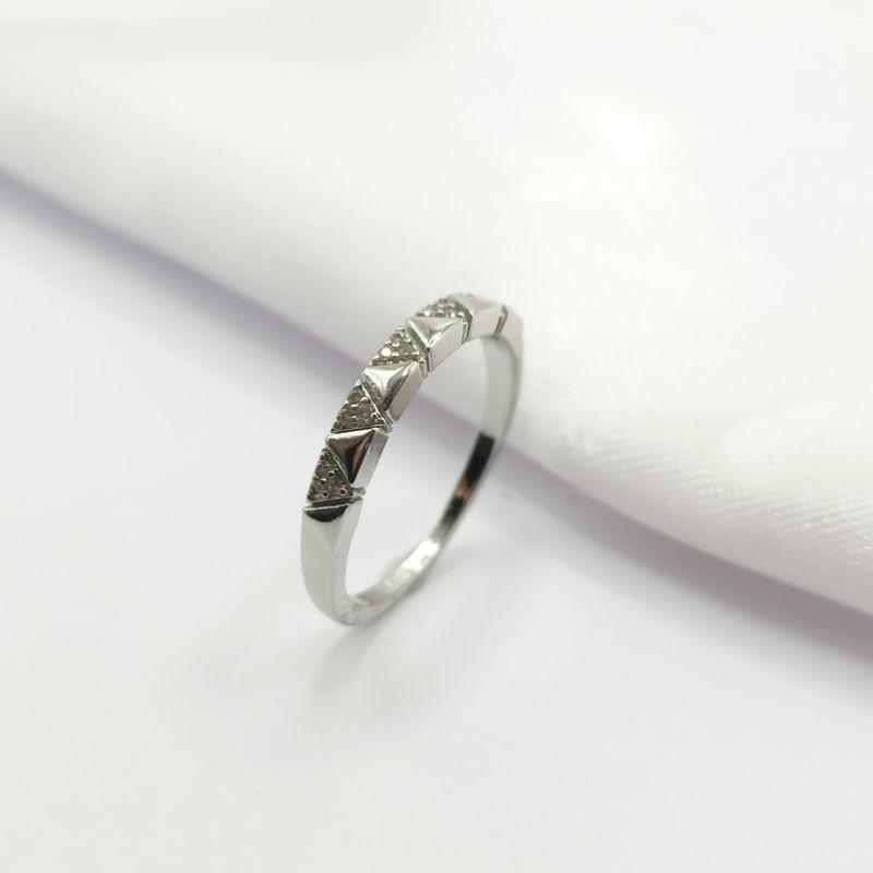 ANEL RÓDIO TRIÂNGULOS LISOS E CRAVEJADOS