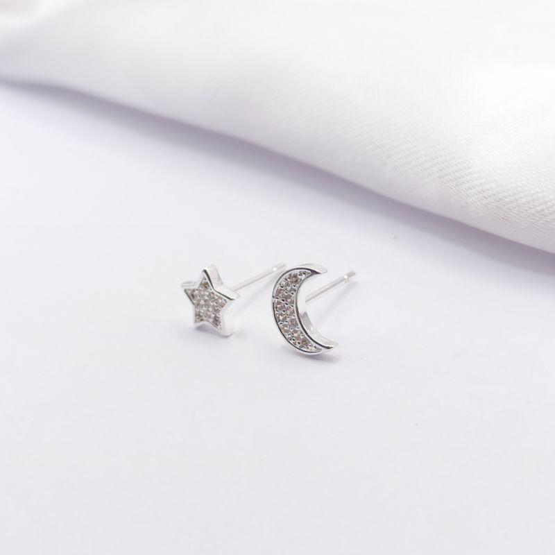 BRINCO PRATA DUPLO ESTRELA E LUA CRAVEJADOS