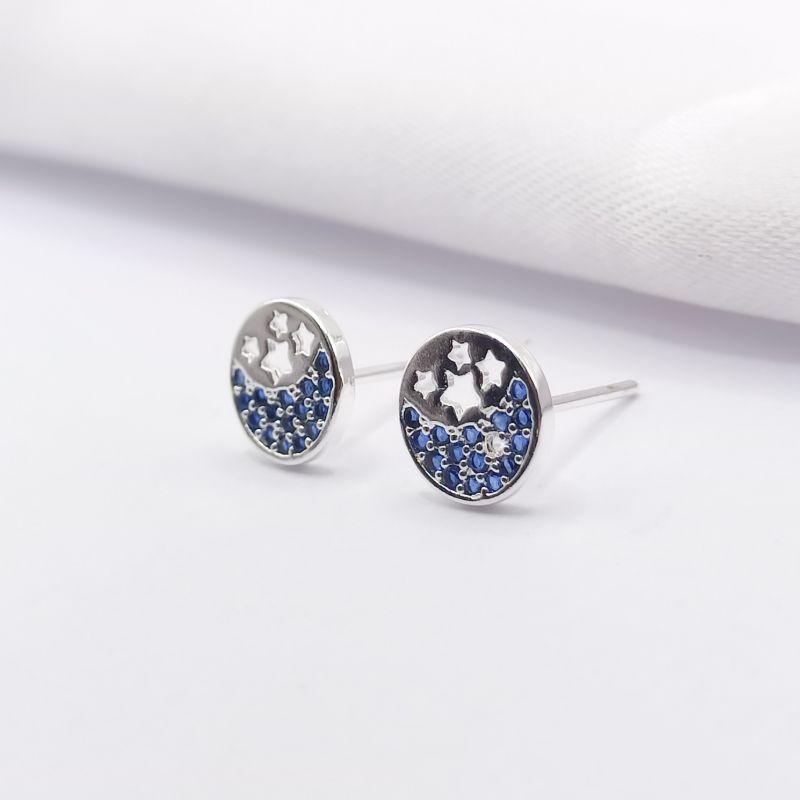 BRINCO PRATA MEDALHINHA LUA ZIRCÔNIA AZUL E ESTRELINHA VAZADA