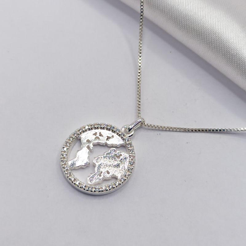 GARGANTILHA PRATA MEDALHA COM MAPA 